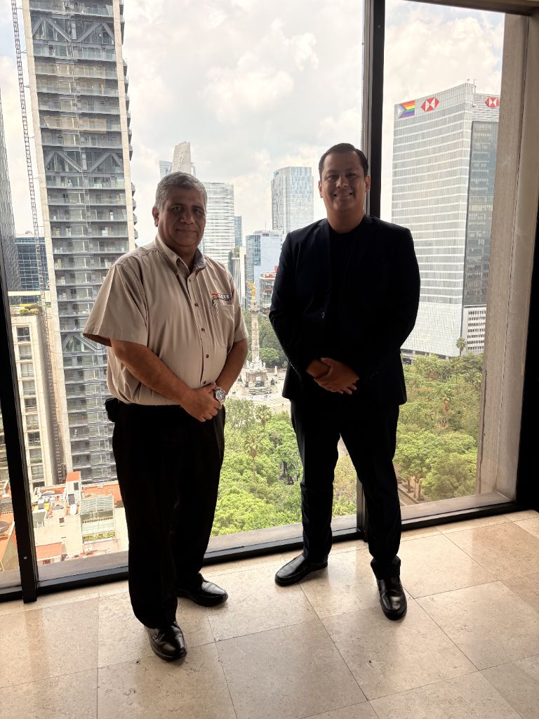 Alliance Talks episodio 12 con César Lezama Flores sobre desarrollo del talento empresarial